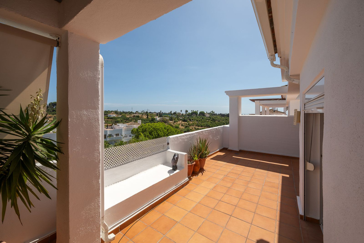 Penthouse for sale in Estepona