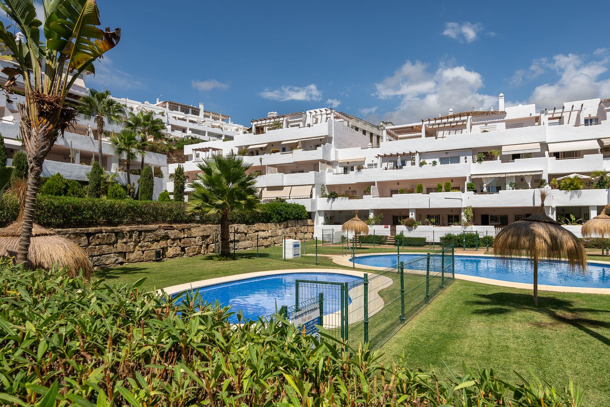 Penthouse for sale in Estepona