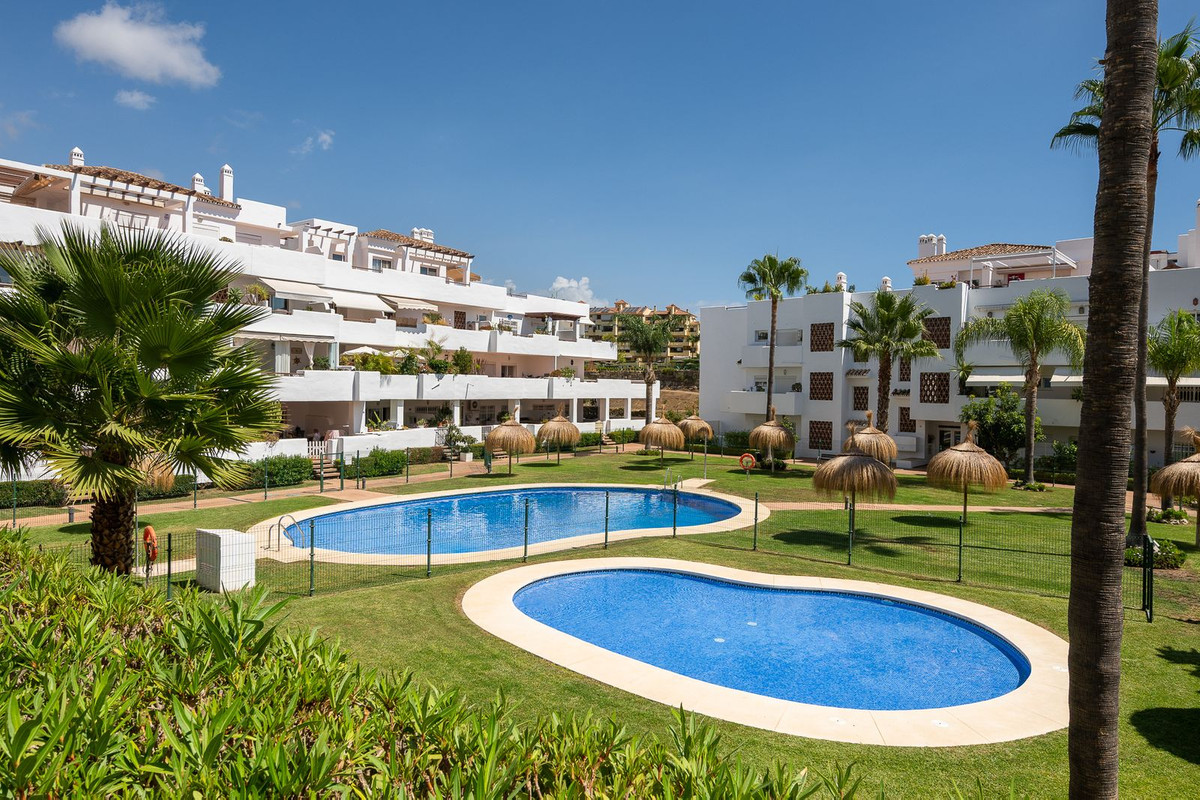 Penthouse for sale in Estepona