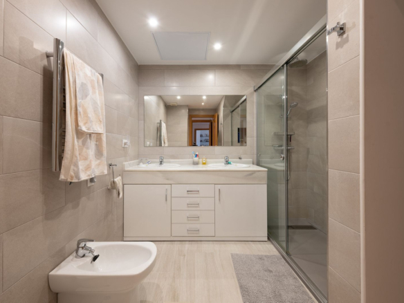 Penthouse for sale in Estepona