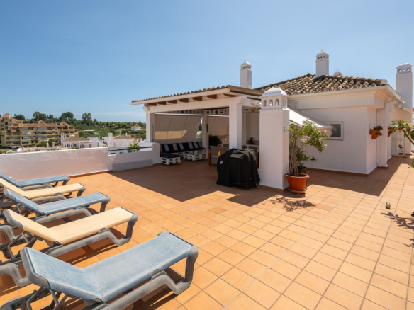 Penthouse for sale in Estepona