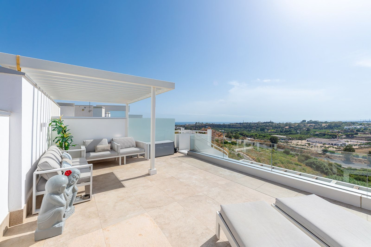 Penthouse for sale in Estepona