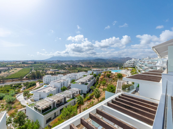 Penthouse for sale in Estepona