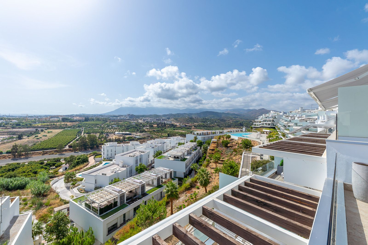 Penthouse for sale in Estepona