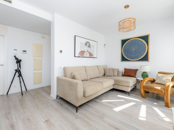 Penthouse for sale in Estepona
