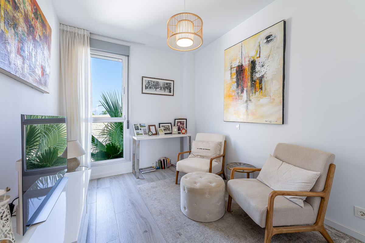 Penthouse for sale in Estepona