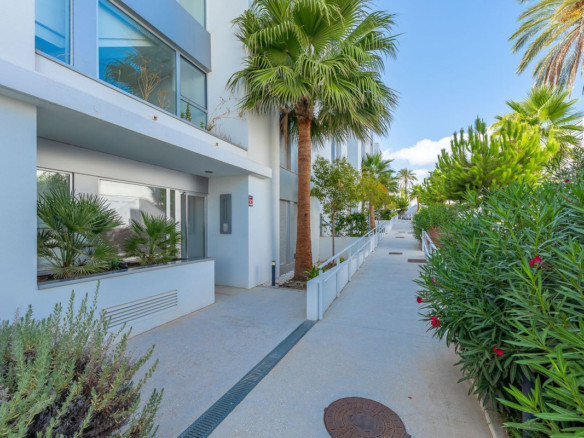 Penthouse for sale in Estepona