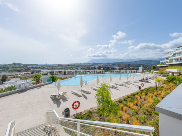 Penthouse for sale in Estepona