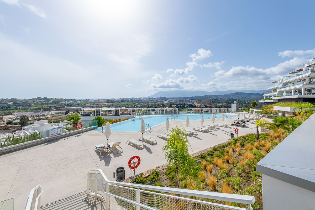 Penthouse for sale in Estepona