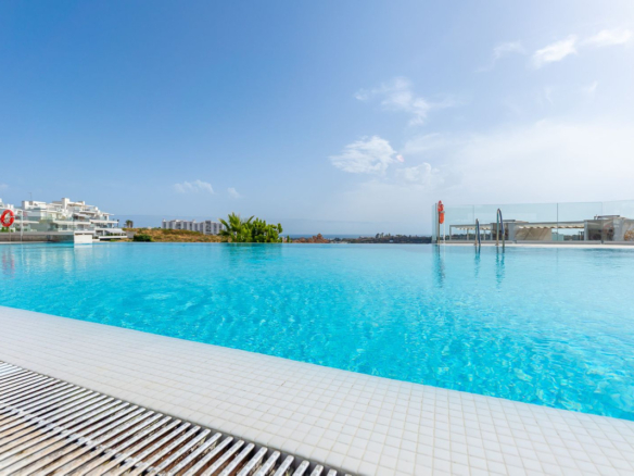 Penthouse for sale in Estepona