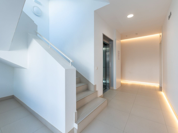Penthouse for sale in Estepona