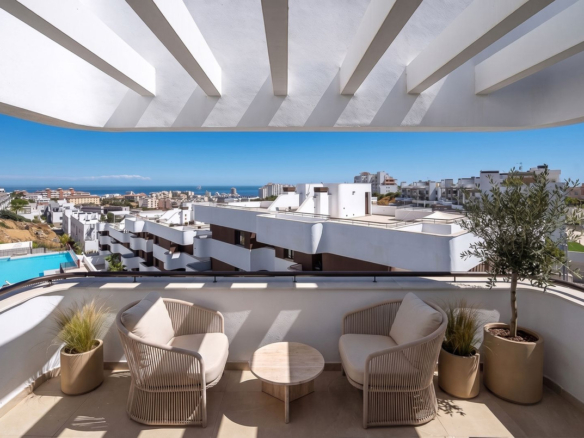 Penthouse for sale in Estepona