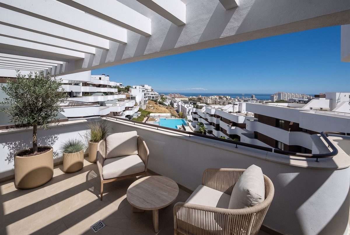 Penthouse for sale in Estepona