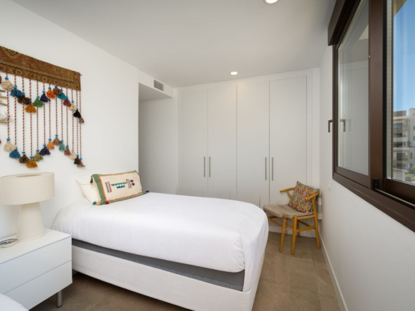 Penthouse for sale in Estepona