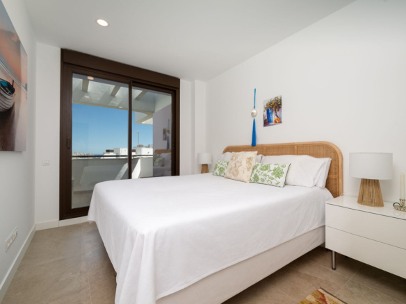 Penthouse for sale in Estepona