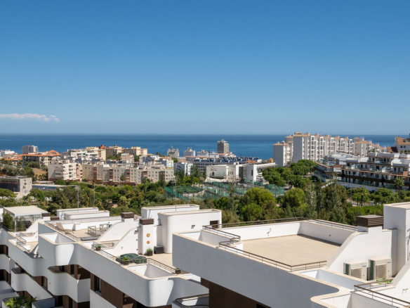 Penthouse for sale in Estepona