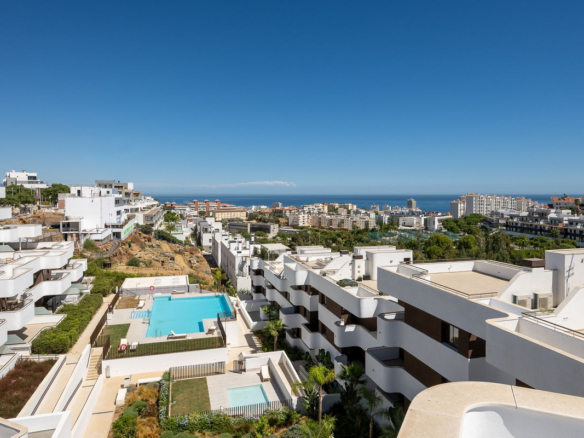 Penthouse for sale in Estepona