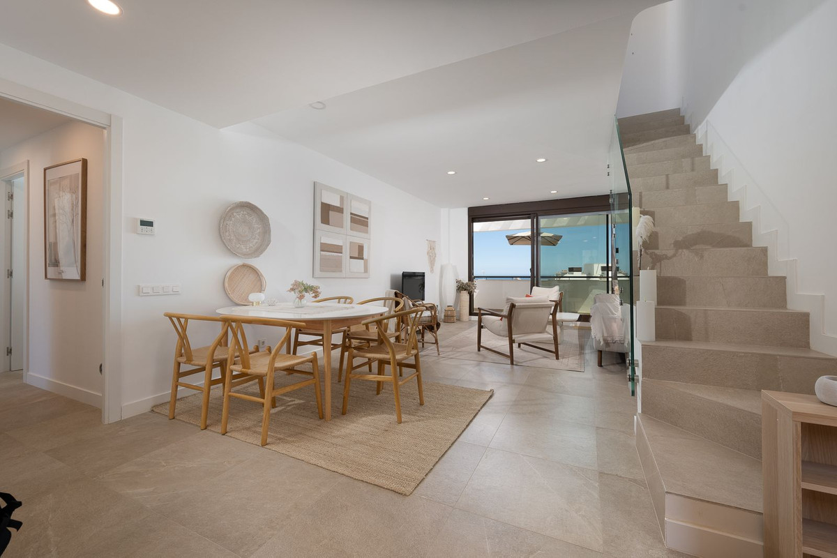 Penthouse for sale in Estepona