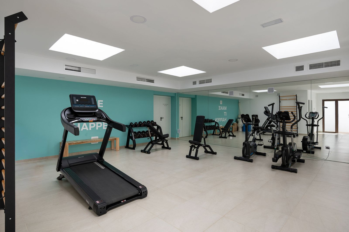 Penthouse for sale in Estepona