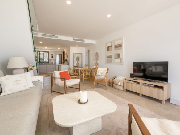 Penthouse for sale in Estepona