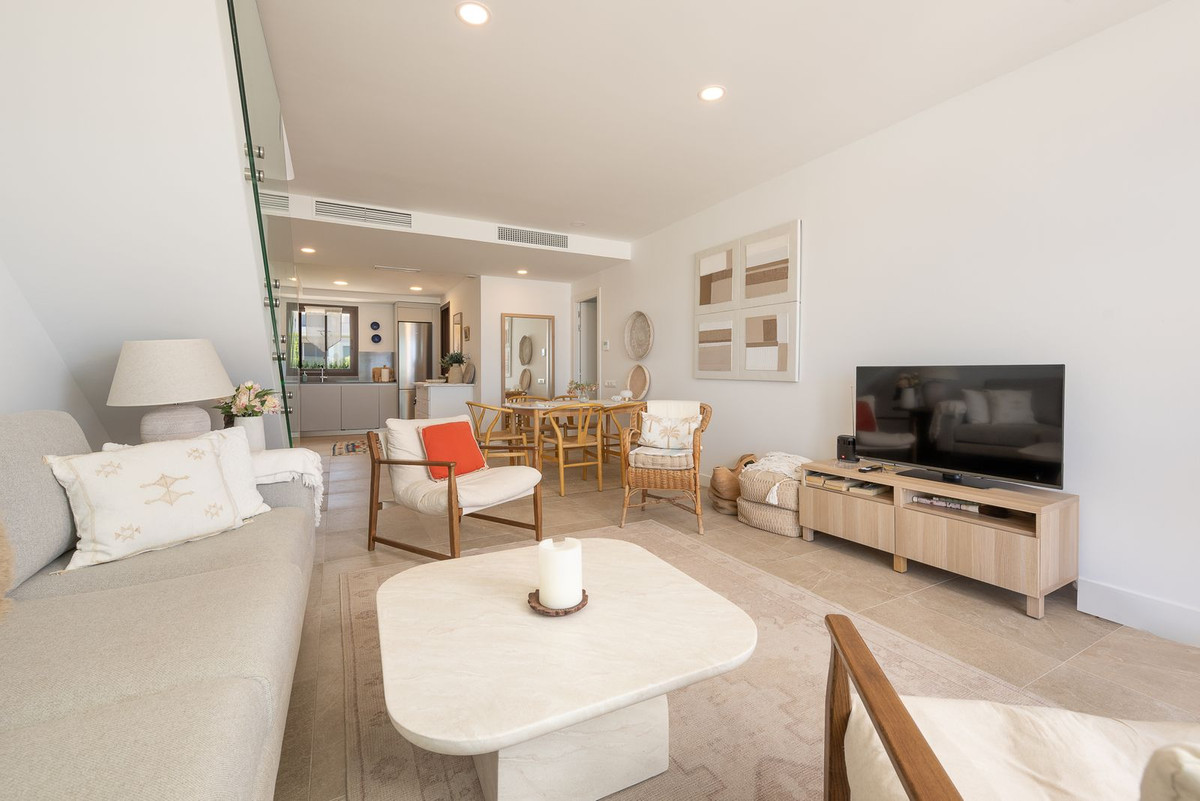 Penthouse for sale in Estepona