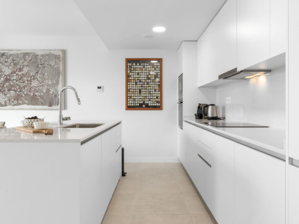 Penthouse for sale in Estepona