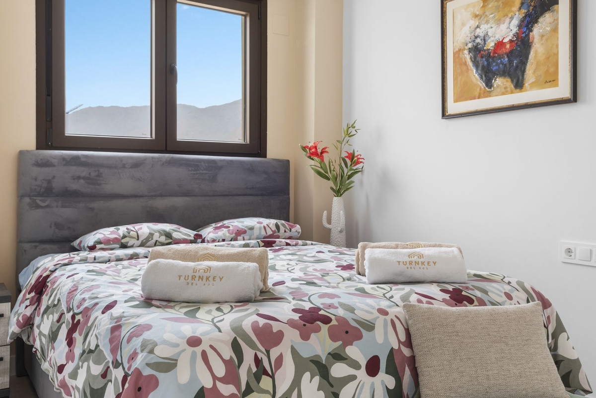 Penthouse for sale in Estepona