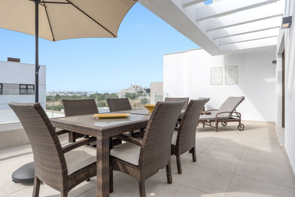 Penthouse for sale in Estepona