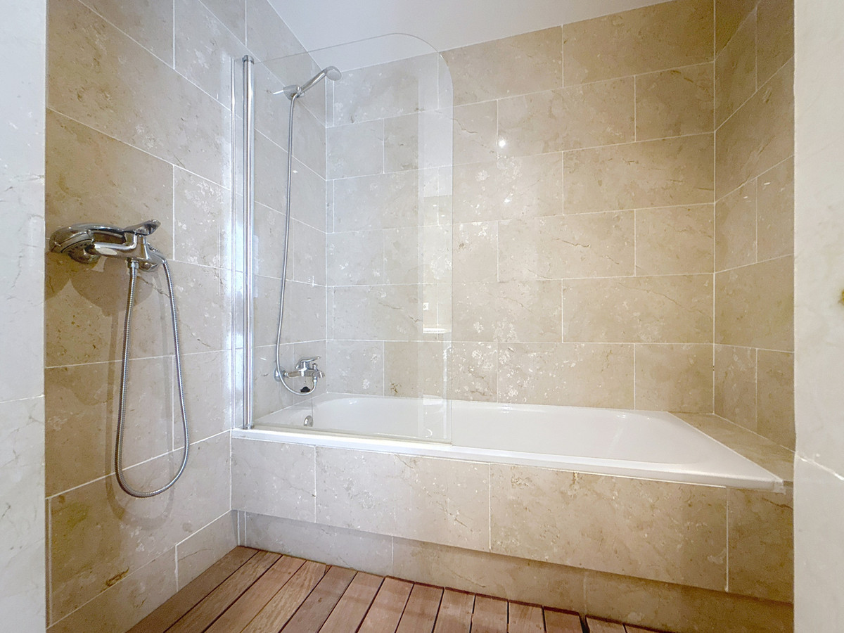 Penthouse for sale in Manilva