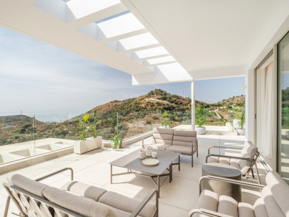 Penthouse for sale in Ojén