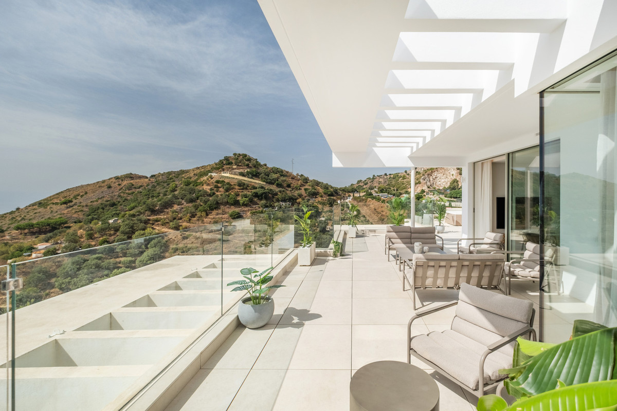 Penthouse for sale in Ojén