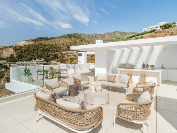 Penthouse for sale in Ojén
