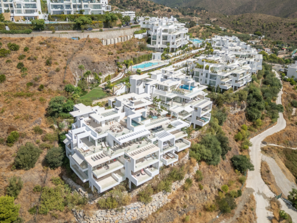 Penthouse for sale in Ojén