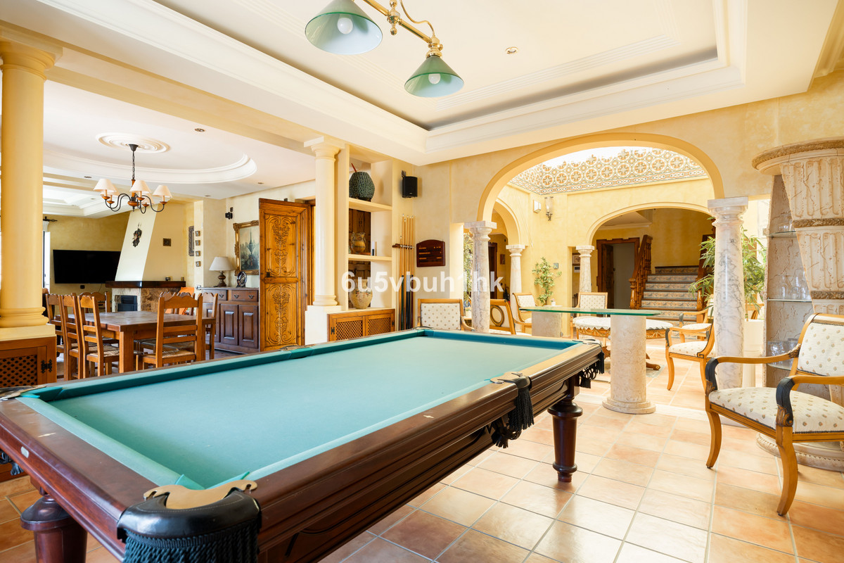 Townhouse for sale in Almogía