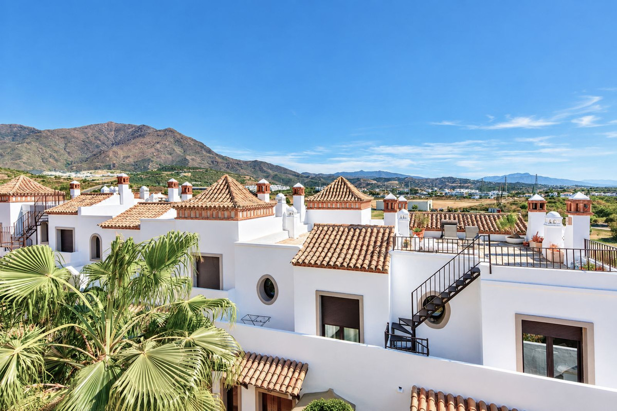 Townhouse for sale in Estepona