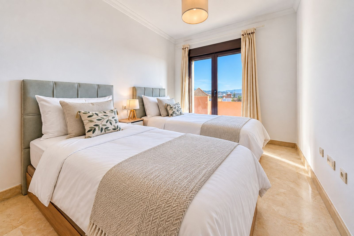 Townhouse for sale in Estepona