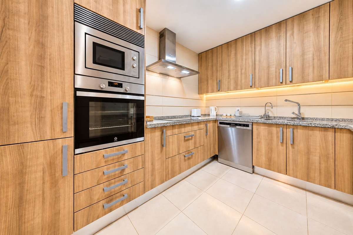 Townhouse for sale in Estepona