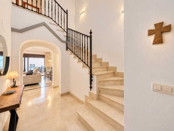 Townhouse for sale in Estepona