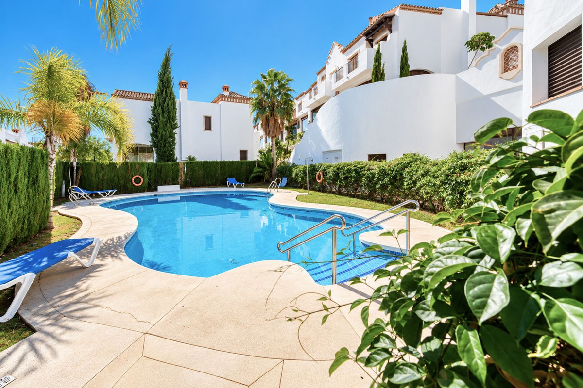 Townhouse for sale in Estepona