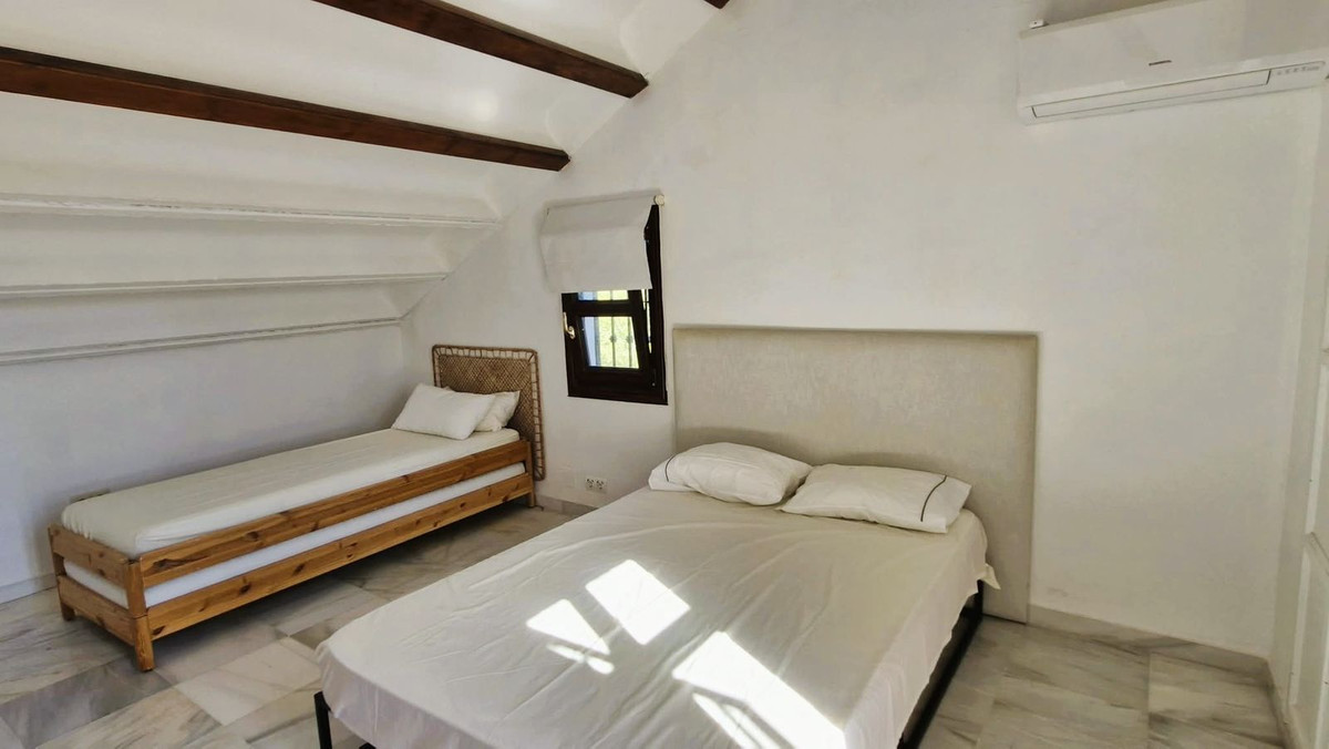 Townhouse for sale in Marbella