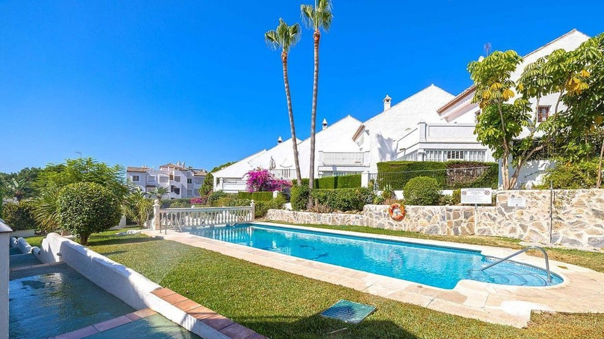 Townhouse for sale in Marbella