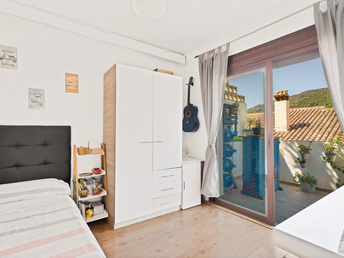 Townhouse for sale in Ojén