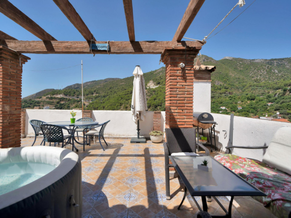 Townhouse for sale in Ojén