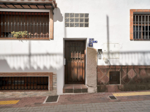Townhouse for sale in Ojén