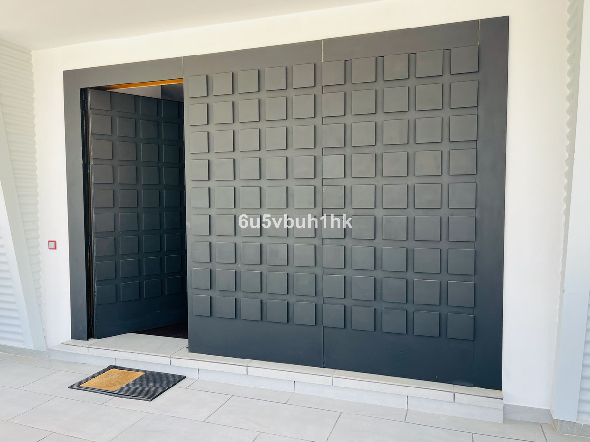 Villa for sale in Alhaurín de la Torre