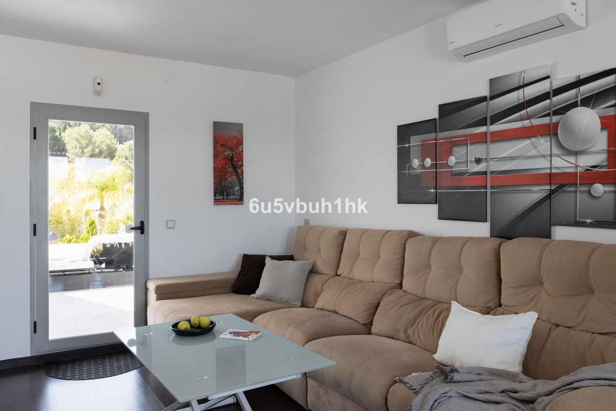Villa for sale in Alhaurín de la Torre
