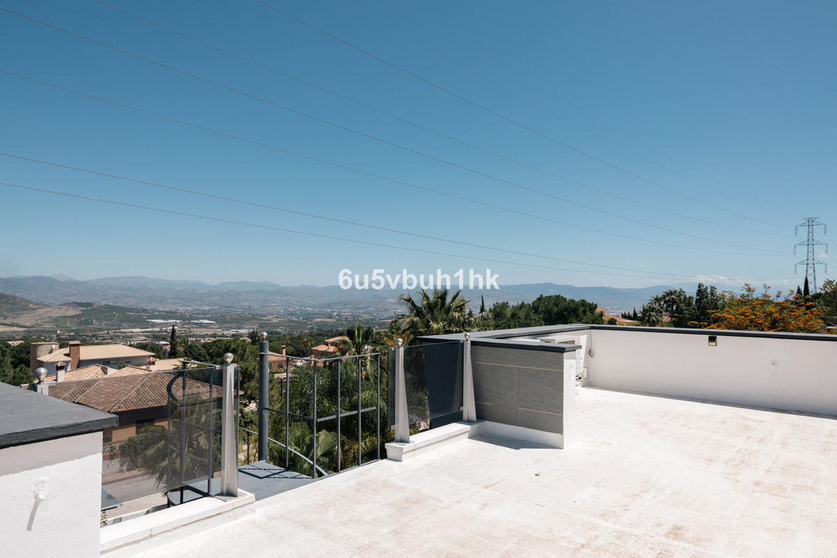 Villa for sale in Alhaurín de la Torre