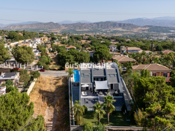 Villa for sale in Alhaurín de la Torre