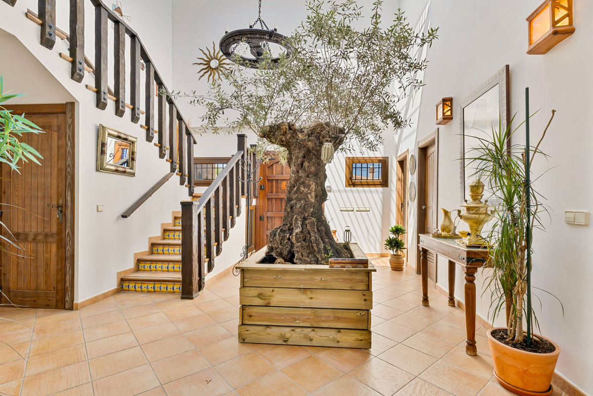 Villa for sale in Alhaurín de la Torre