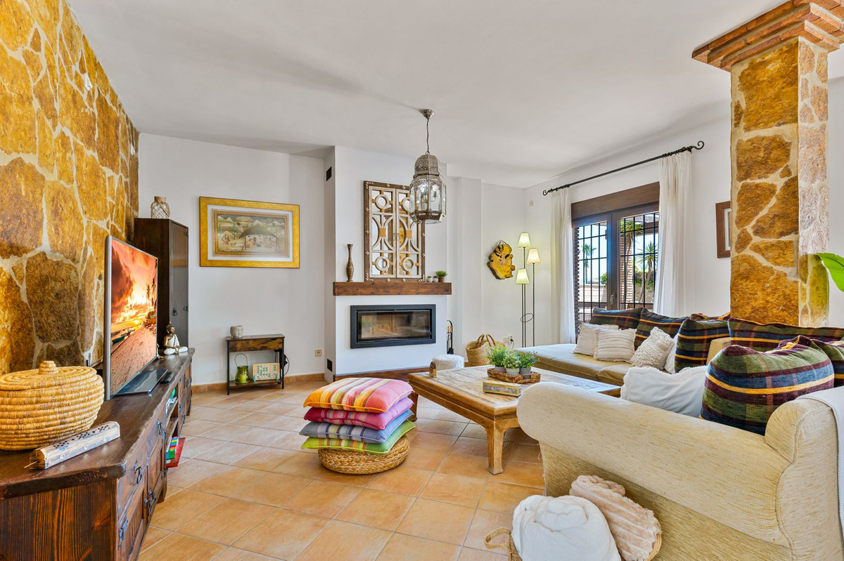 Villa for sale in Alhaurín de la Torre